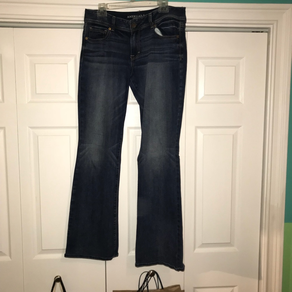 AE kickboot jeans